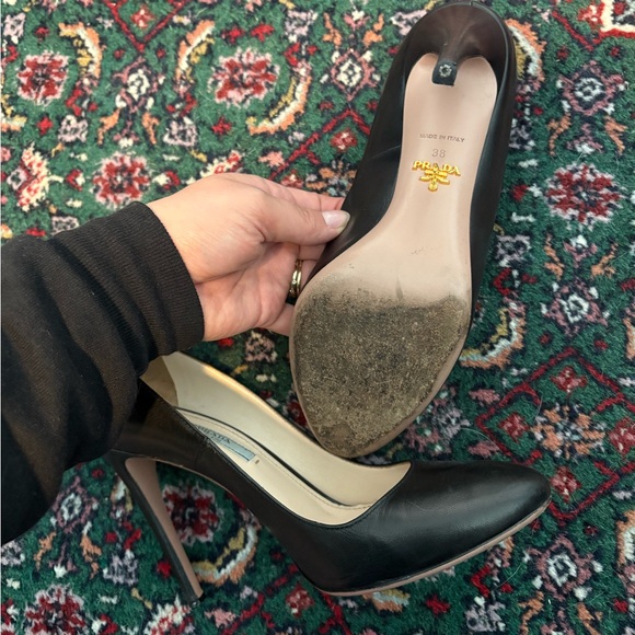 Prada Black Leather Shoes - Picture 4 of 6